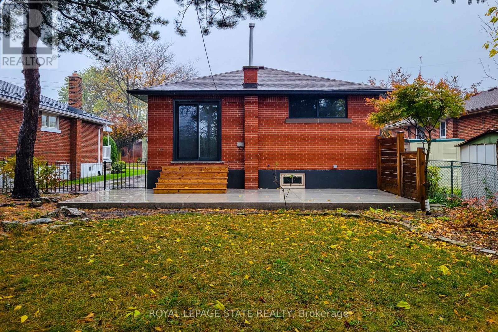 53 Winchester Boulevard, Hamilton, Ontario  L8T 2M7 - Photo 5 - X12885578