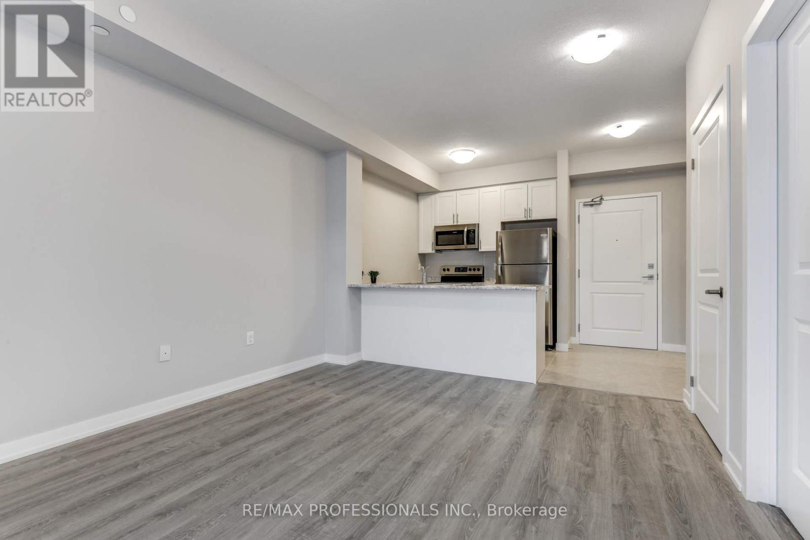 124 - 101 Shoreview Place, Hamilton, Ontario  L8E 0K2 - Photo 13 - X12885582