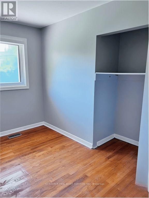 8 Vanson Avenue, Ottawa, Ontario  K2E 6A8 - Photo 10 - X12885596