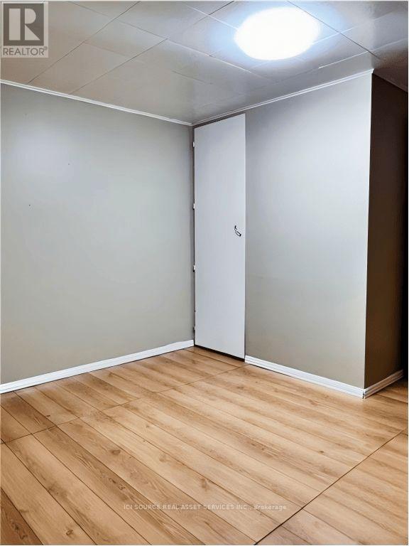 8 Vanson Avenue, Ottawa, Ontario  K2E 6A8 - Photo 11 - X12885596