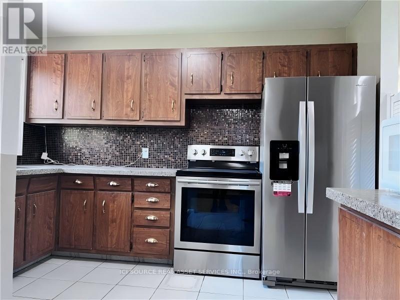 8 Vanson Avenue, Ottawa, Ontario  K2E 6A8 - Photo 7 - X12885596