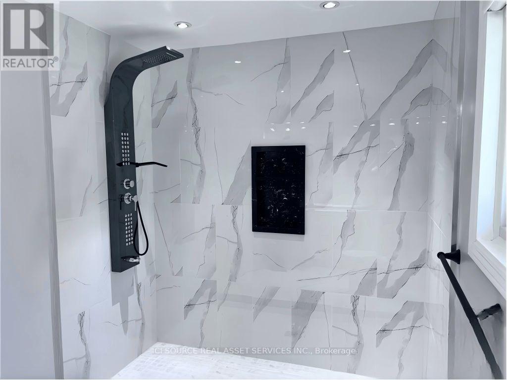 8 Vanson Avenue, Ottawa, Ontario  K2E 6A8 - Photo 9 - X12885596