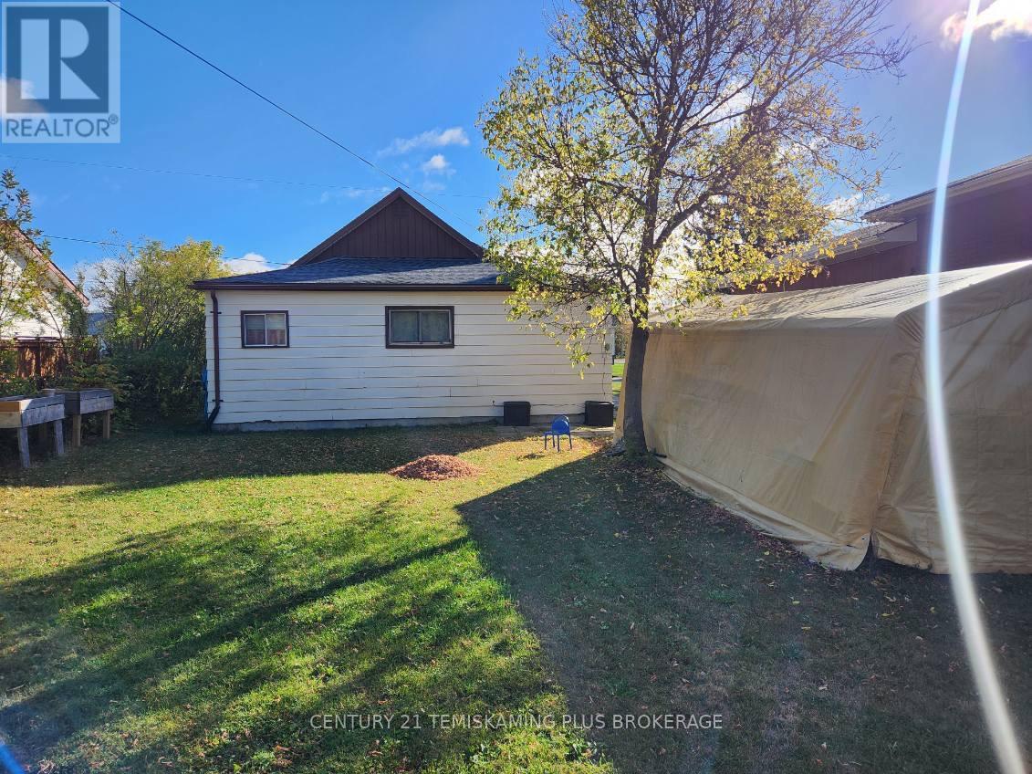 230 May Street, Temiskaming Shores (New Liskeard), Ontario  P0J 1P0 - Photo 2 - T12885644