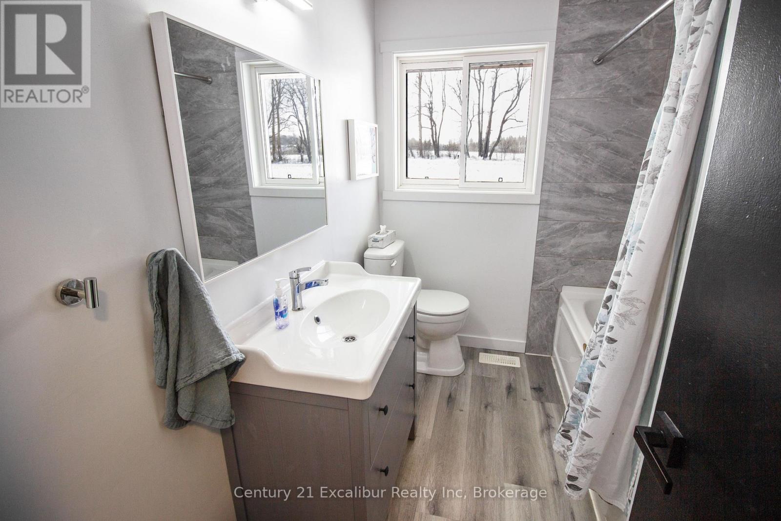 6306 Wellington Rd 29 Road, Centre Wellington, Ontario  N1M 2W5 - Photo 10 - X12801868