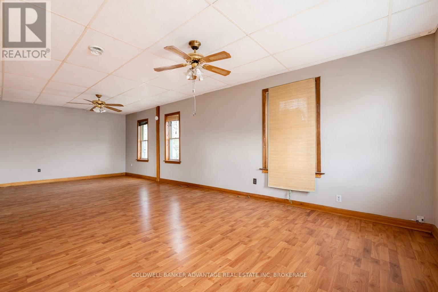 592 Fielden Avenue, Port Colborne, Ontario  L3K 4V4 - Photo 11 - X12885618