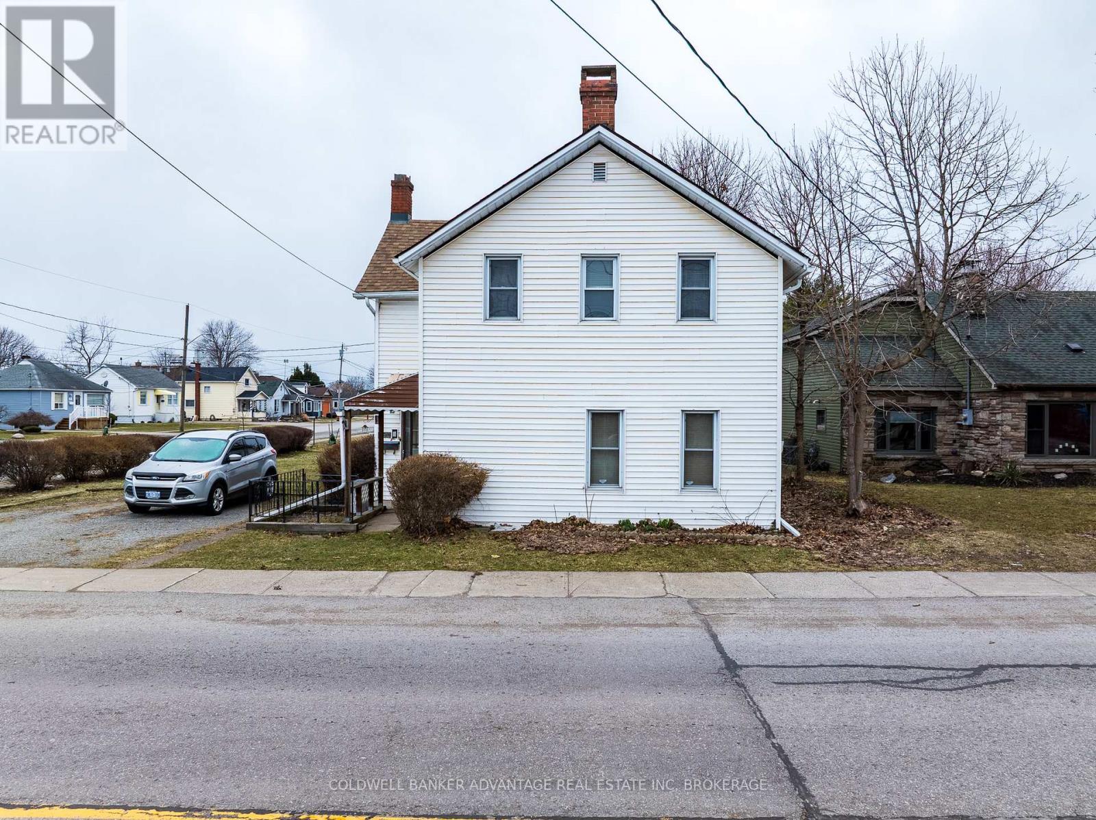 592 Fielden Avenue, Port Colborne, Ontario  L3K 4V4 - Photo 3 - X12885618