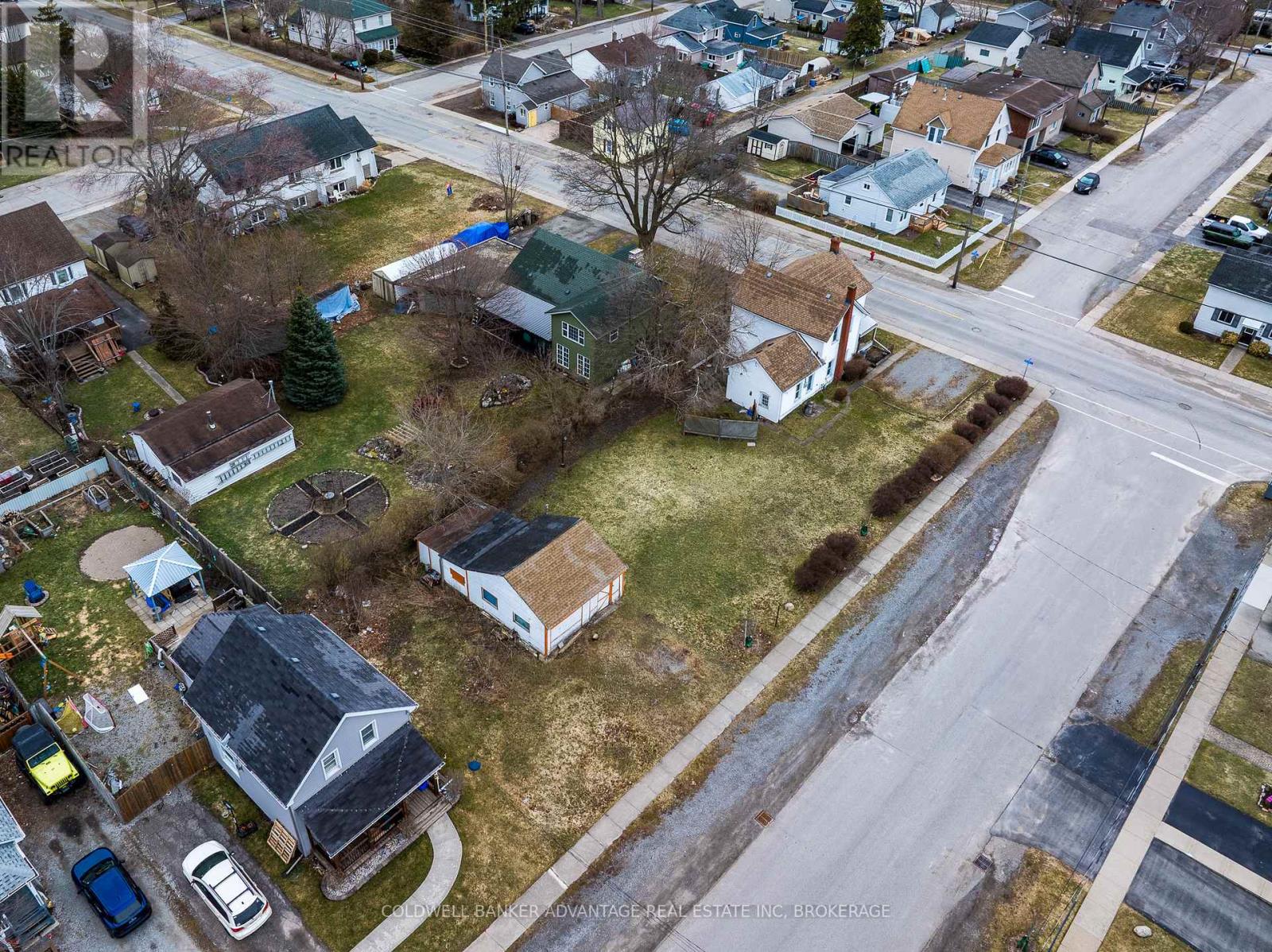 592 Fielden Avenue, Port Colborne, Ontario  L3K 4V4 - Photo 9 - X12885618