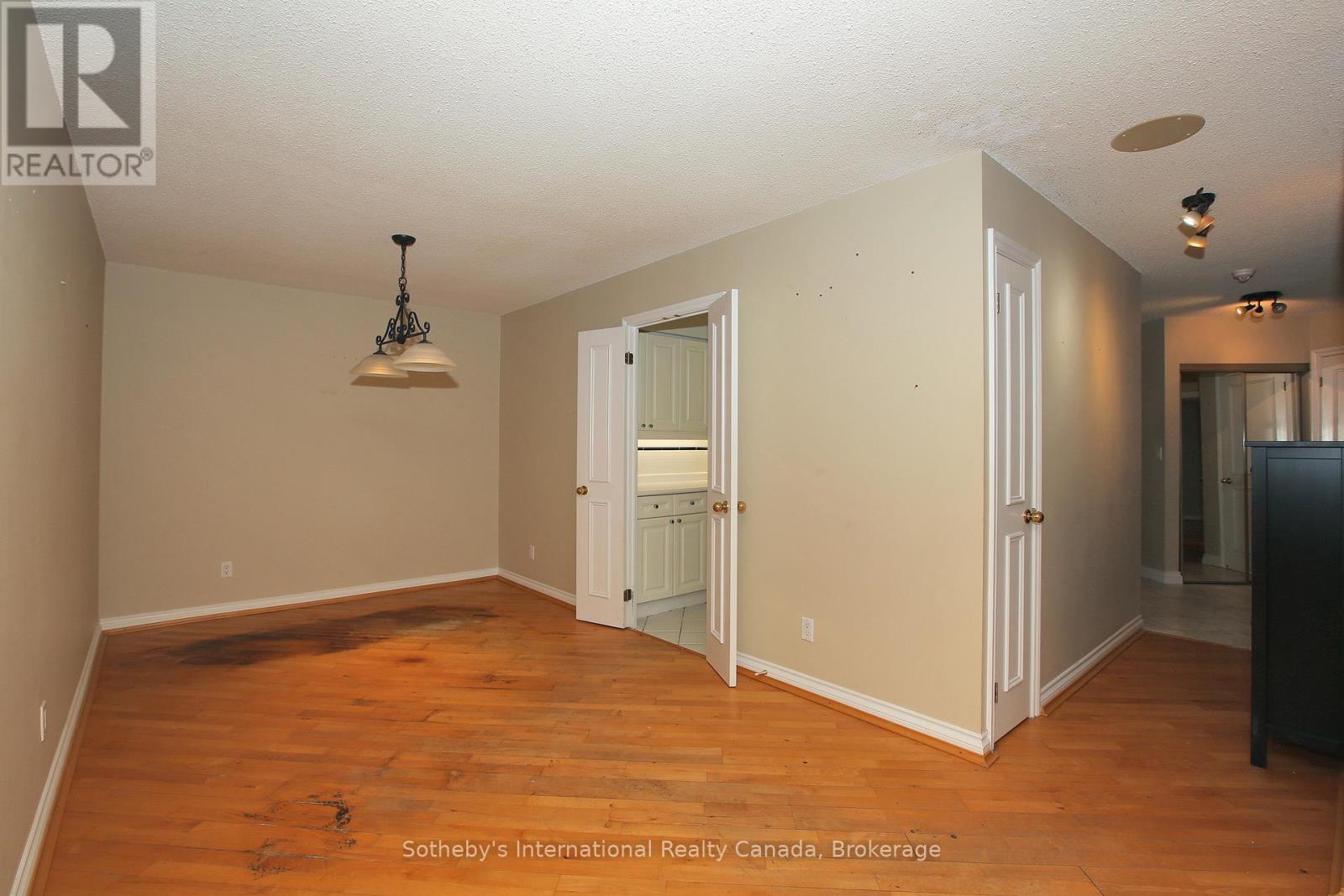 2808 - 1 Palace Pier Court, Toronto, Ontario M8V 3W9 - Photo 12 - W12885638