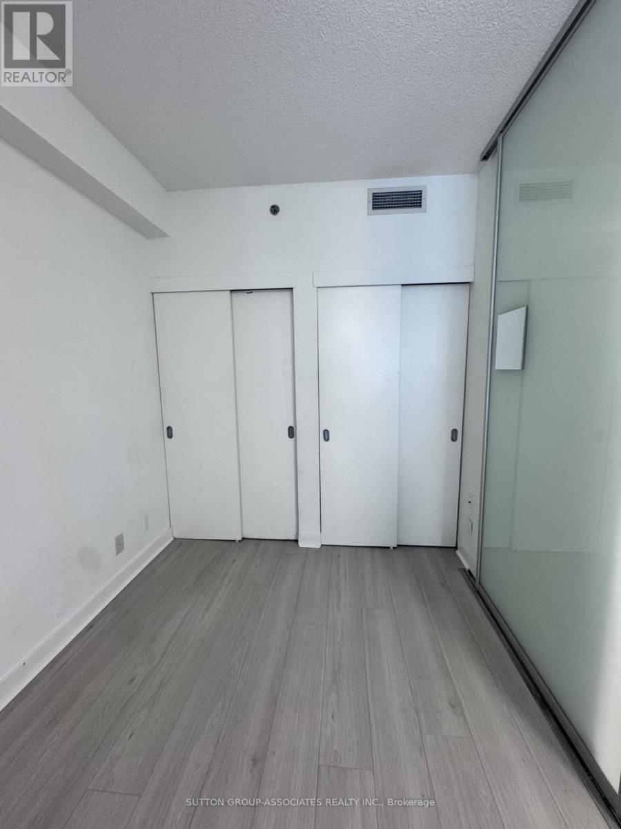 730 - 21 Nelson Street, Toronto, Ontario  M5V 3H9 - Photo 11 - C12885616