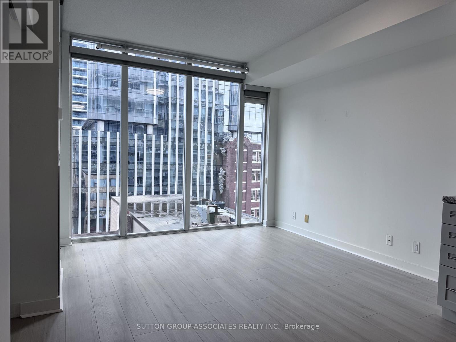 730 - 21 Nelson Street, Toronto, Ontario  M5V 3H9 - Photo 3 - C12885616