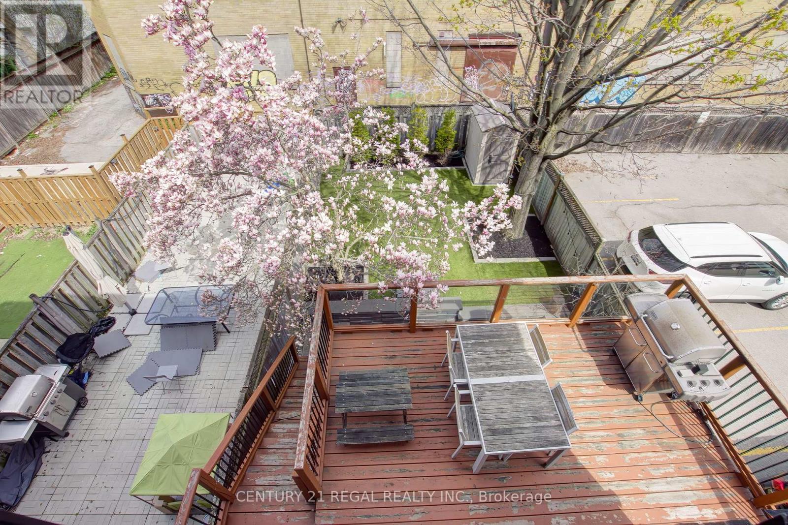 48 Michener Court, Toronto (Niagara), Ontario  M6J 3R6 - Photo 6 - C12885642