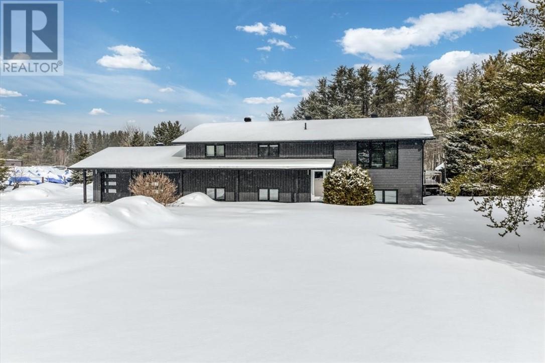 286 Guenette Drive, Hanmer, Ontario  P3P 1V3 - Photo 1 - 2126778