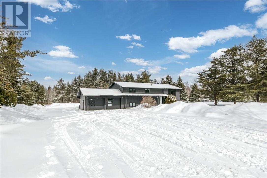 286 Guenette Drive, Hanmer, Ontario  P3P 1V3 - Photo 3 - 2126778