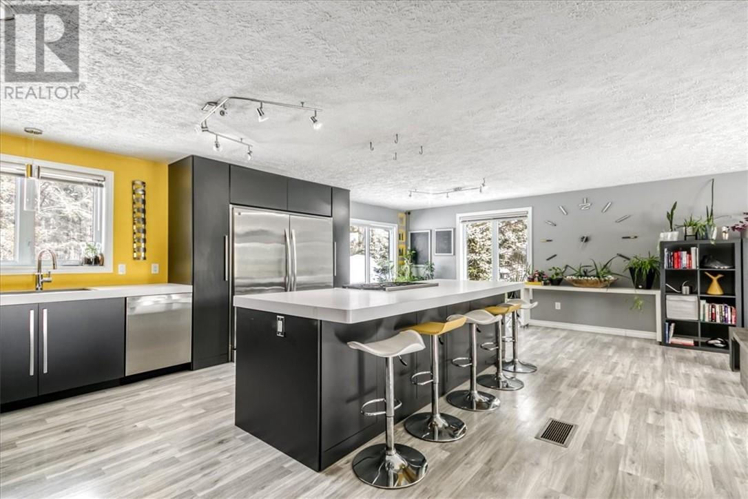 286 Guenette Drive, Hanmer, Ontario  P3P 1V3 - Photo 6 - 2126778