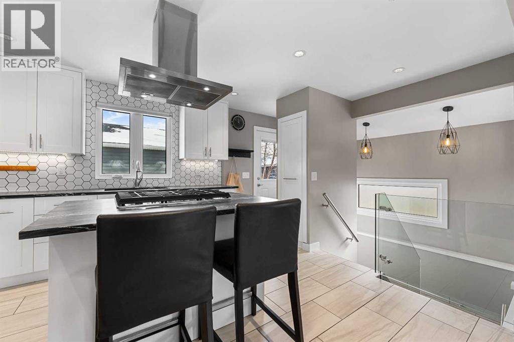 7928 36 Avenue Nw, Calgary, Alberta  T3B 1V7 - Photo 18 - A2292887