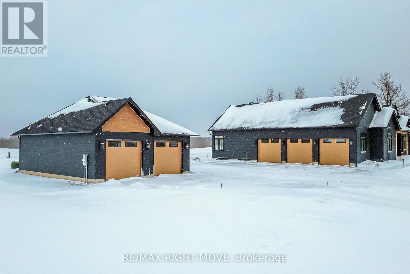 1366 Cambrian Road, Severn, Ontario  L3V 0W5 - Photo 37 - S12885636