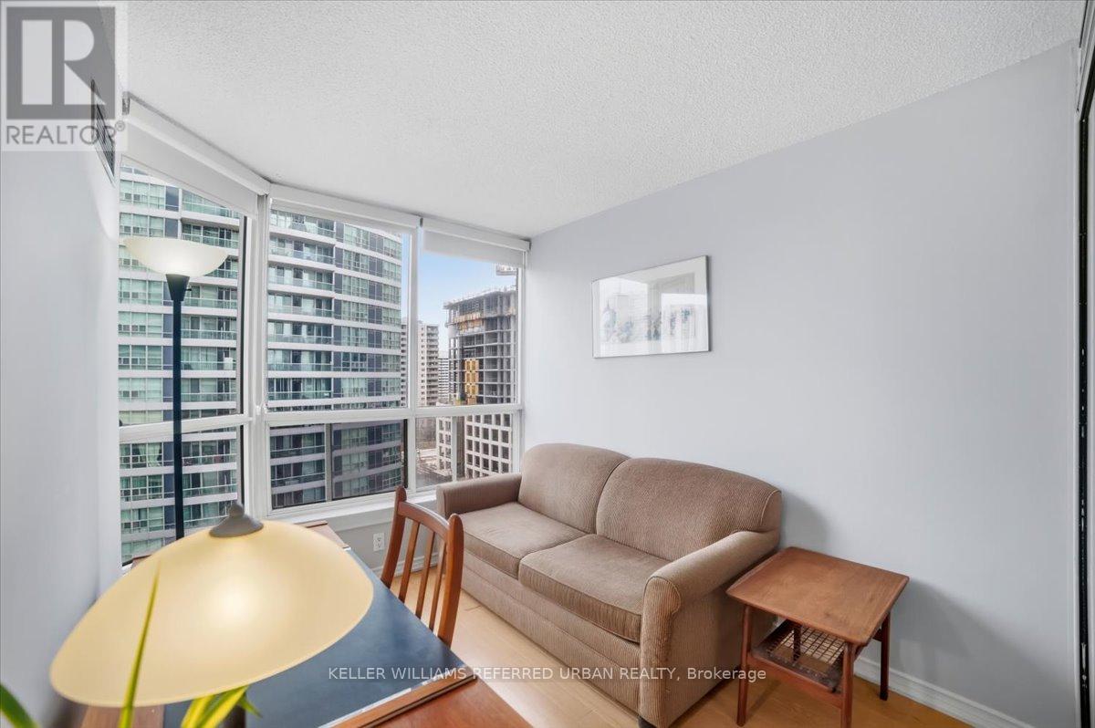 910 - 55 Elm Drive W, Mississauga, Ontario  L5B 3Z3 - Photo 10 - W12885612