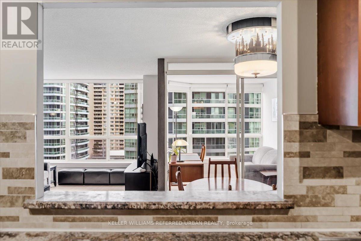 910 - 55 Elm Drive W, Mississauga, Ontario  L5B 3Z3 - Photo 15 - W12885612