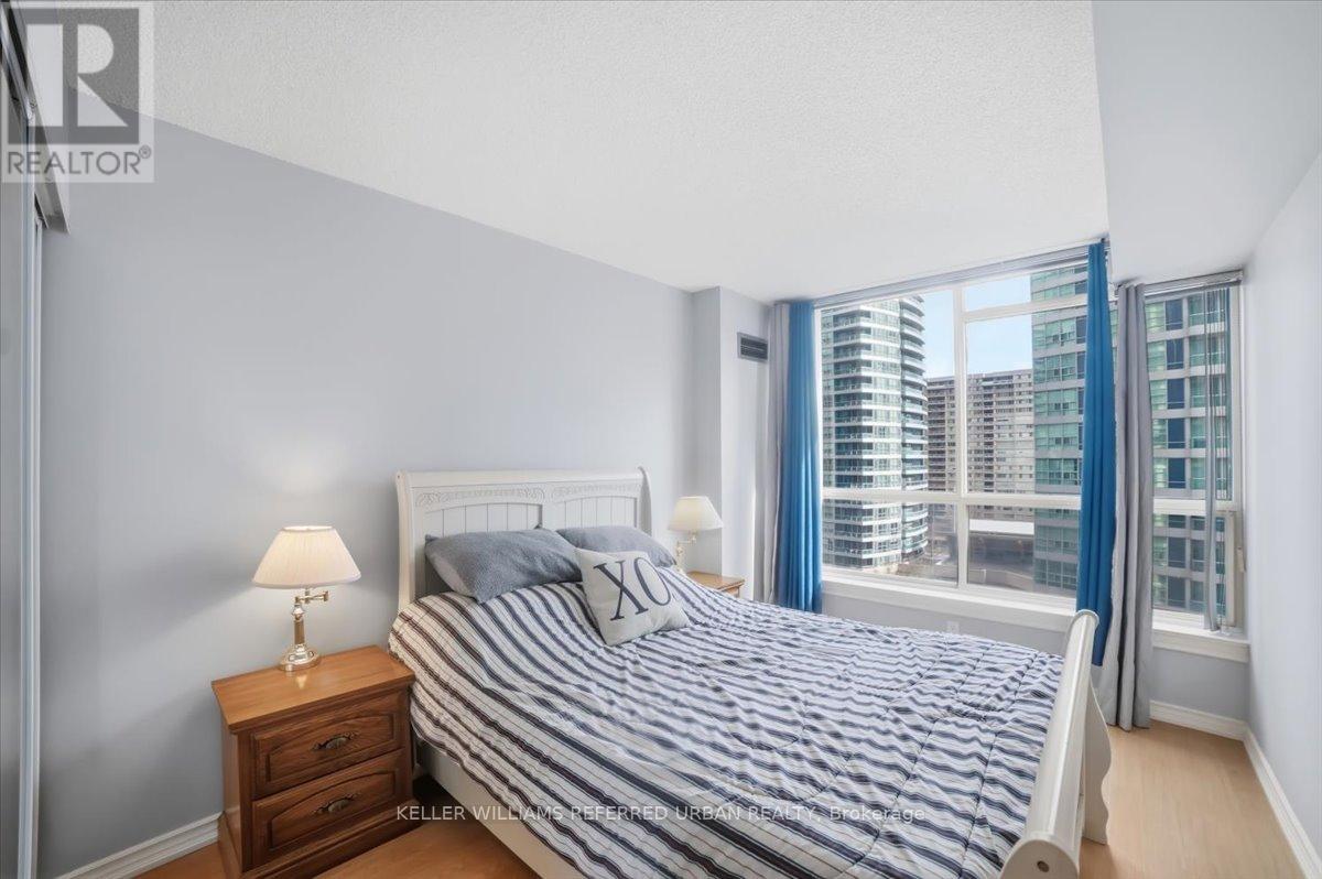 910 - 55 Elm Drive W, Mississauga, Ontario  L5B 3Z3 - Photo 19 - W12885612