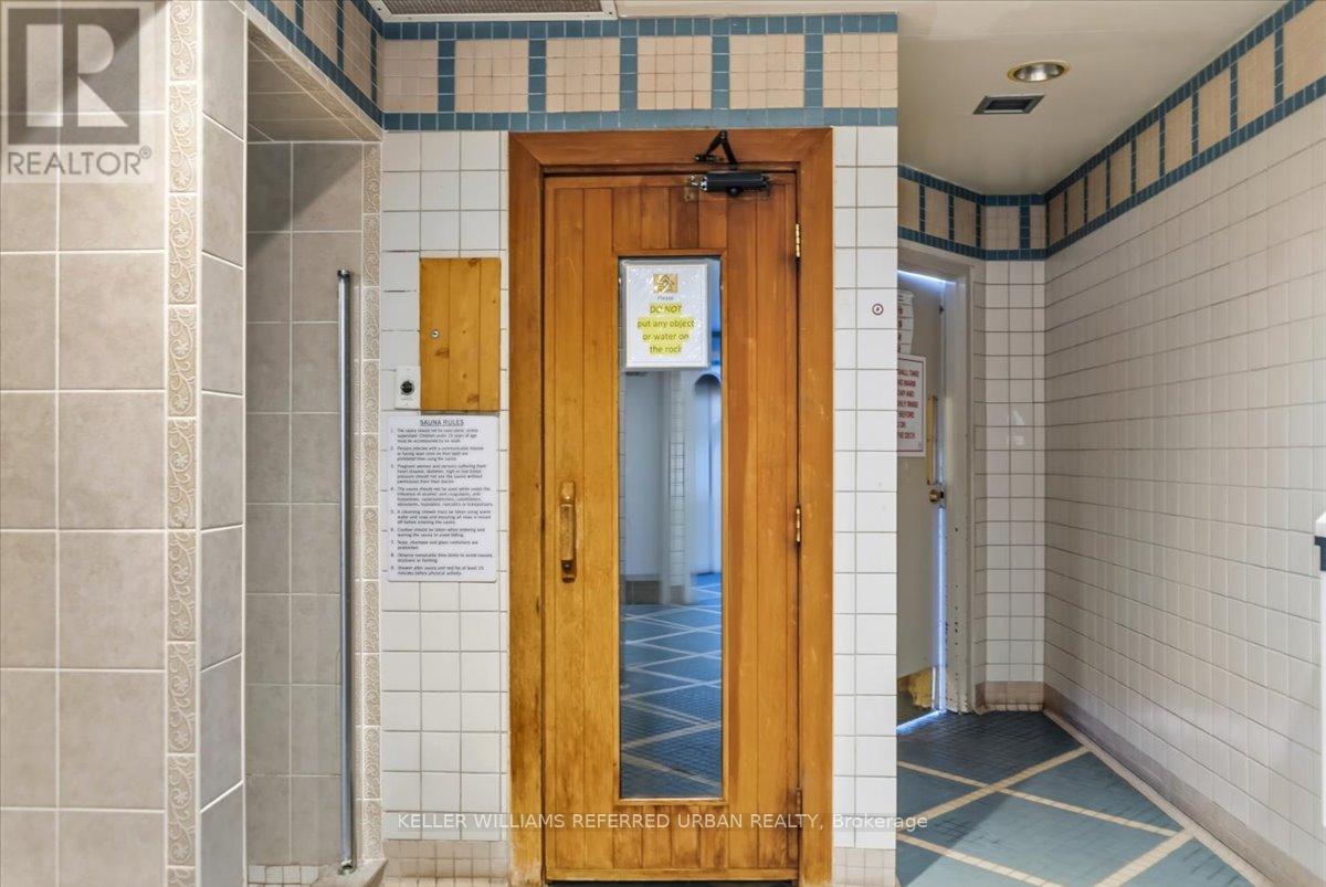 910 - 55 Elm Drive W, Mississauga, Ontario  L5B 3Z3 - Photo 33 - W12885612