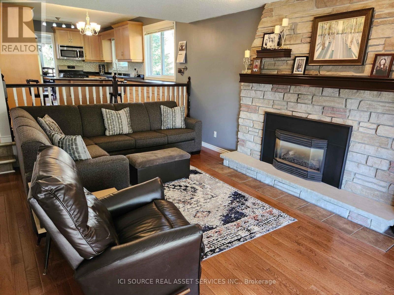 Unknown Address, ,    - Photo 22 - X12885624