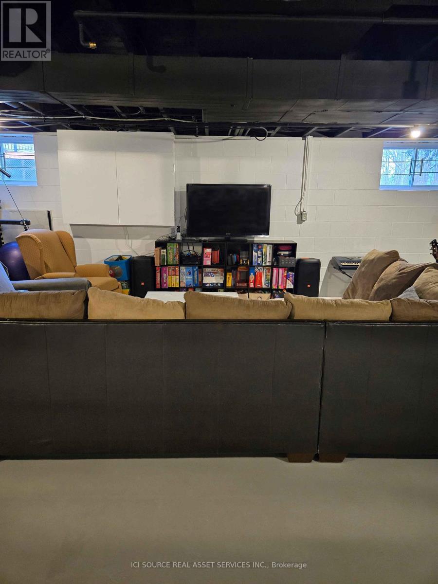 Unknown Address, ,    - Photo 27 - X12885624