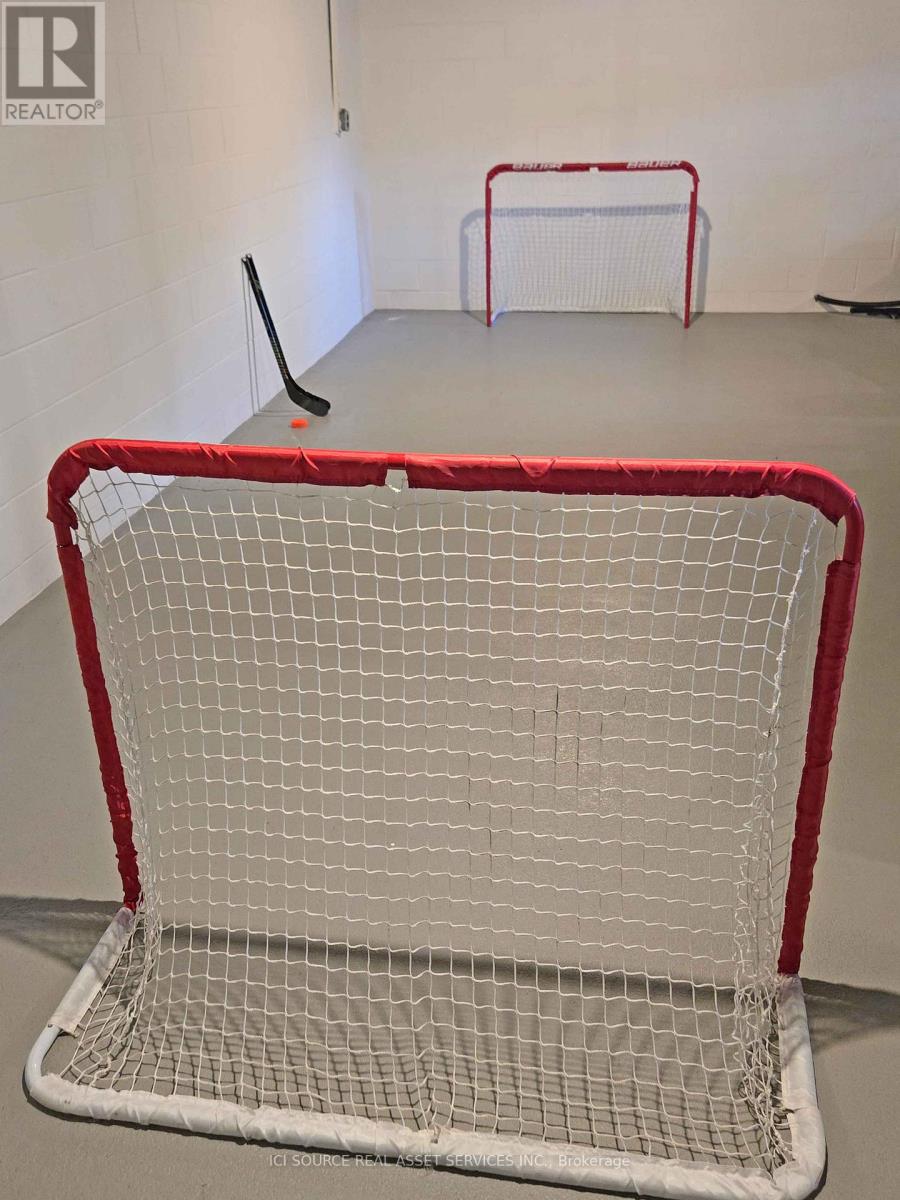 Unknown Address, ,    - Photo 28 - X12885624