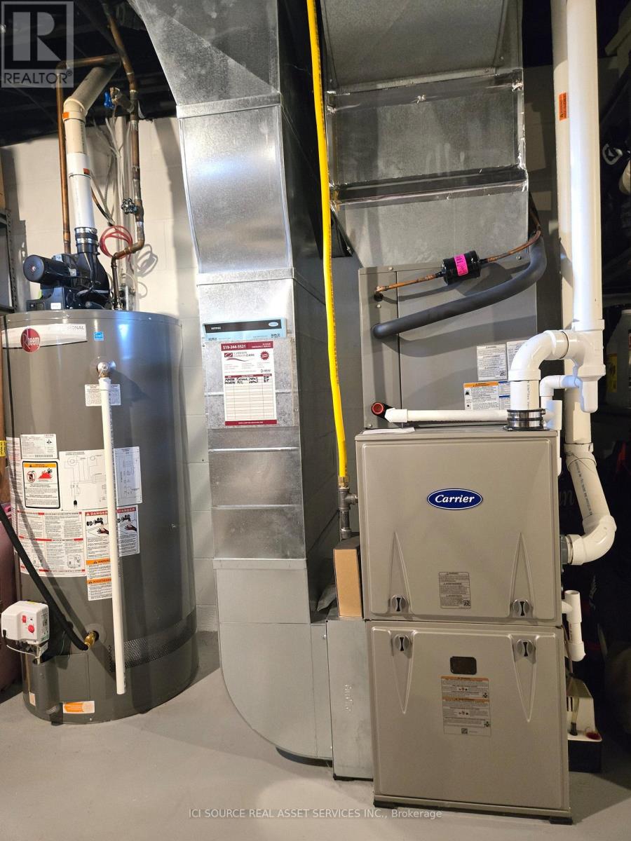 Unknown Address, ,    - Photo 29 - X12885624