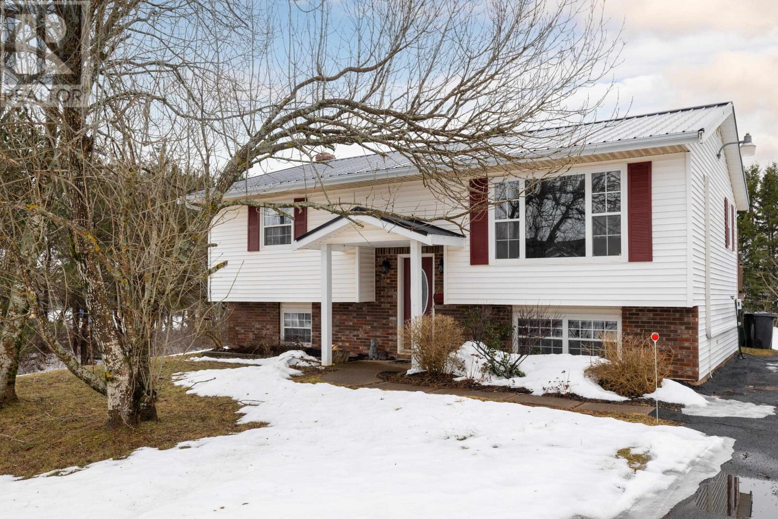 37 Robertson Road, East Royalty, Prince Edward Island