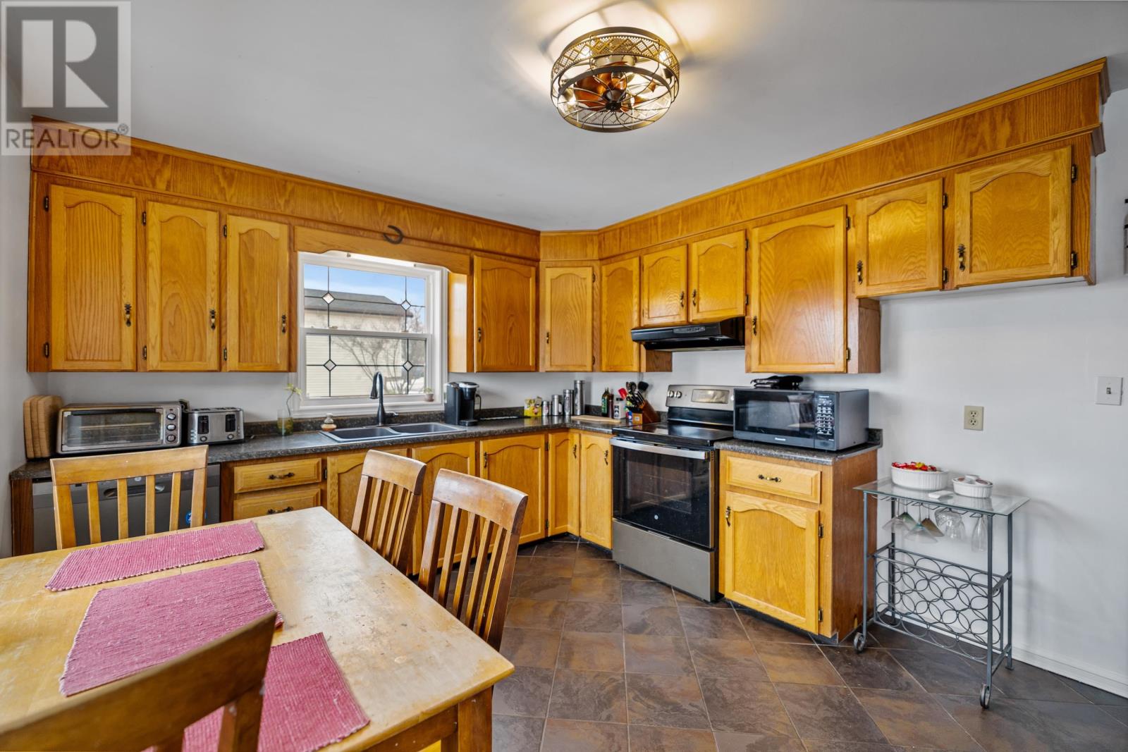 37 Robertson Road, East Royalty, Prince Edward Island  C1C 1K6 - Photo 9 - 202604608