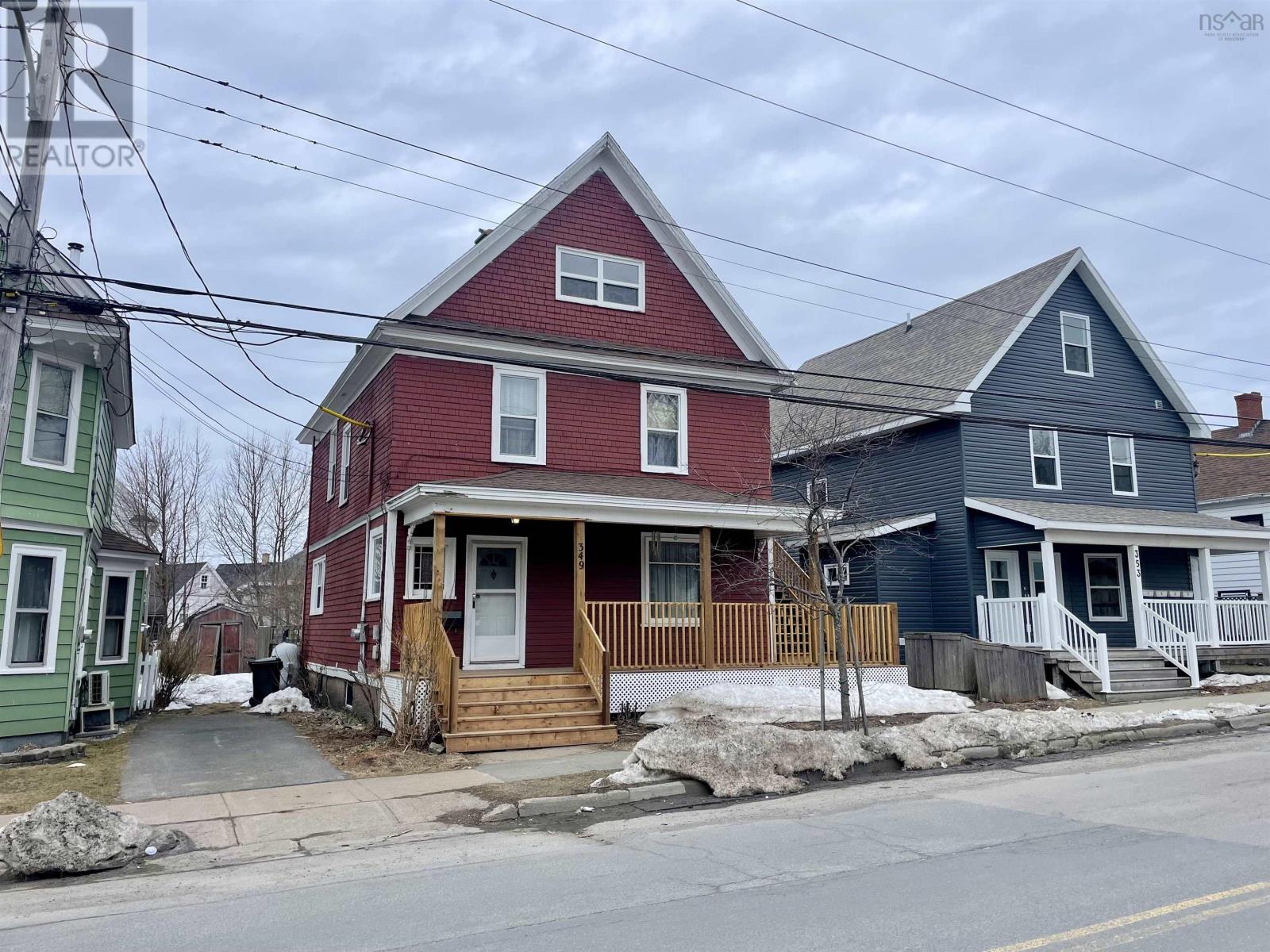 349 Townsend Street, Sydney, Nova Scotia  B1P 5G1 - Photo 2 - 202604595