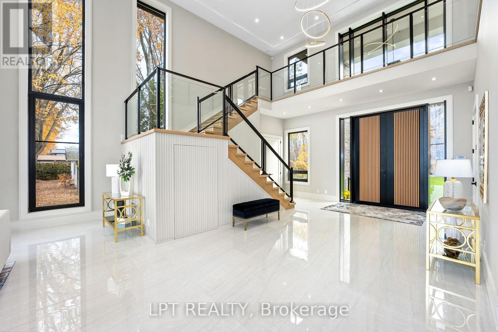 98 Mcrae Beach Road S, Georgina, Ontario  L0E 1N0 - Photo 24 - N12479928