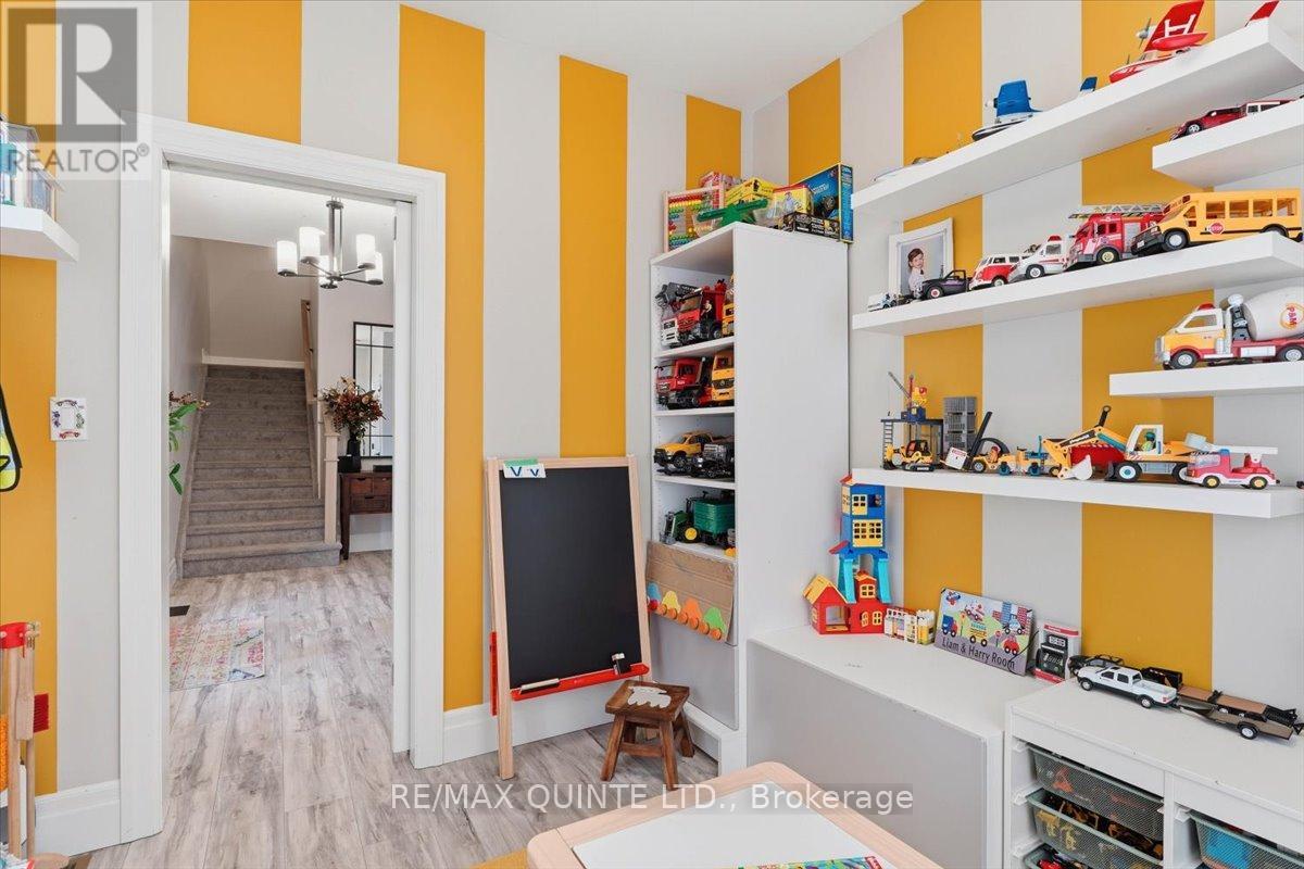 5 Allen Street, Prince Edward County, Ontario  K0K 2T0 - Photo 18 - X12885676