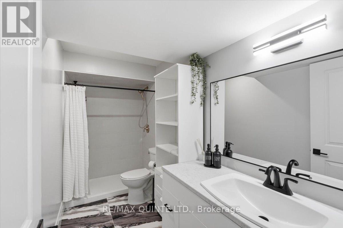 5 Allen Street, Prince Edward County, Ontario  K0K 2T0 - Photo 34 - X12885676