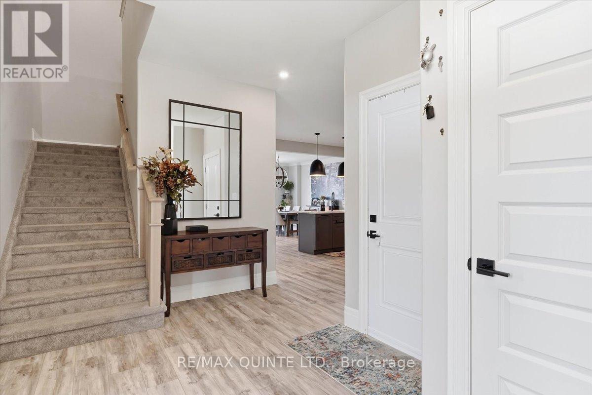 5 Allen Street, Prince Edward County, Ontario  K0K 2T0 - Photo 4 - X12885676