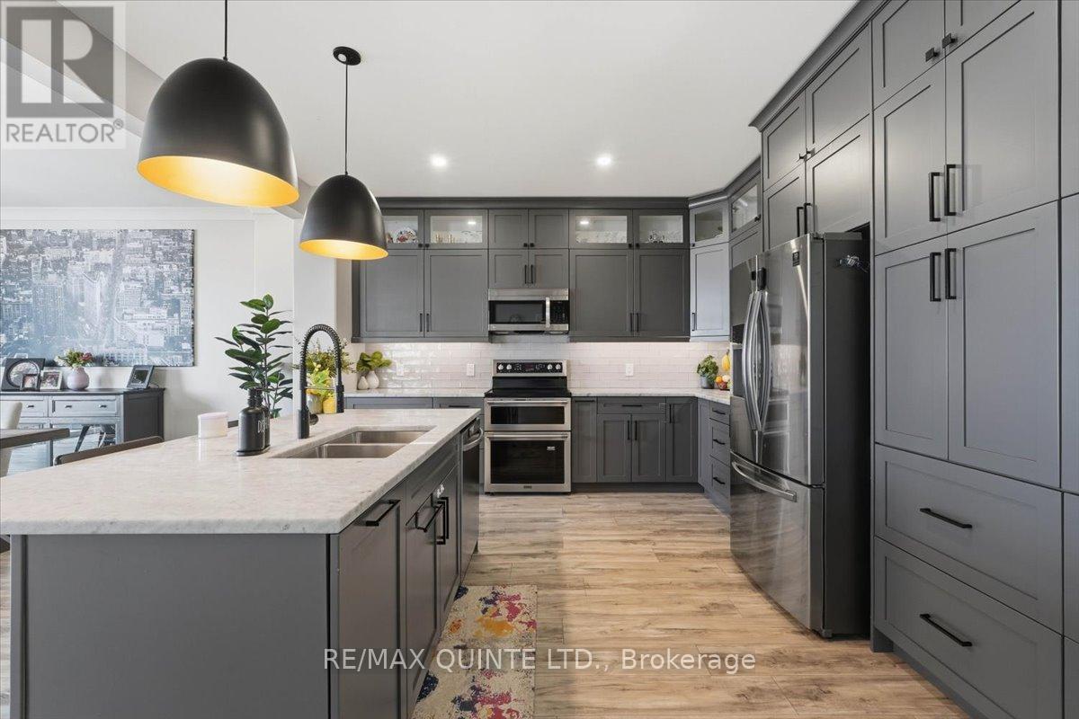 5 Allen Street, Prince Edward County, Ontario  K0K 2T0 - Photo 9 - X12885676