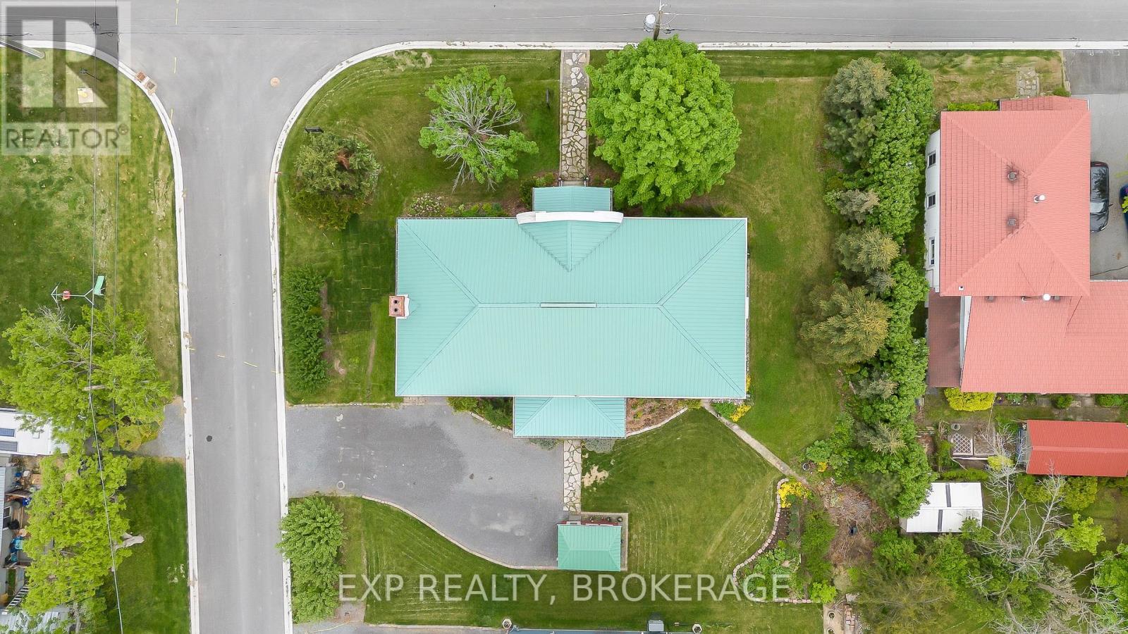 11 Cross Street, Loyalist, Ontario  K0H 2H0 - Photo 46 - X12885650