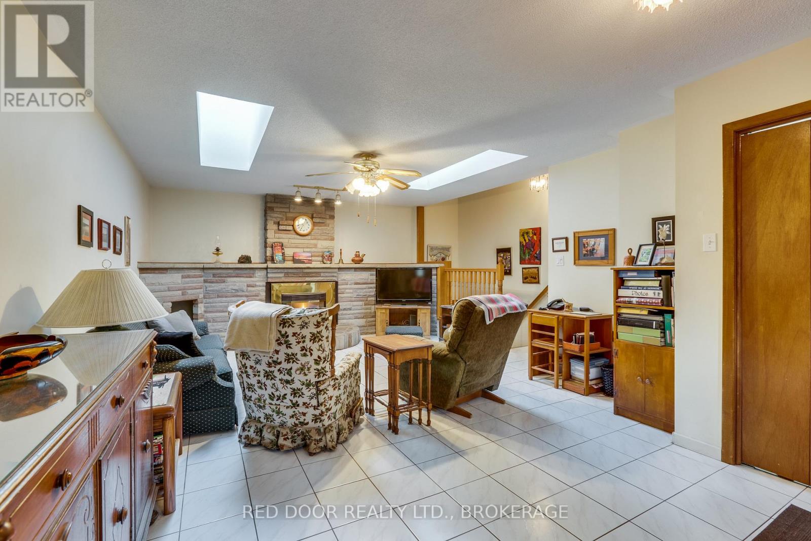 234 Manitoulin Drive, London East, Ontario  N5W 1M7 - Photo 12 - X12885710