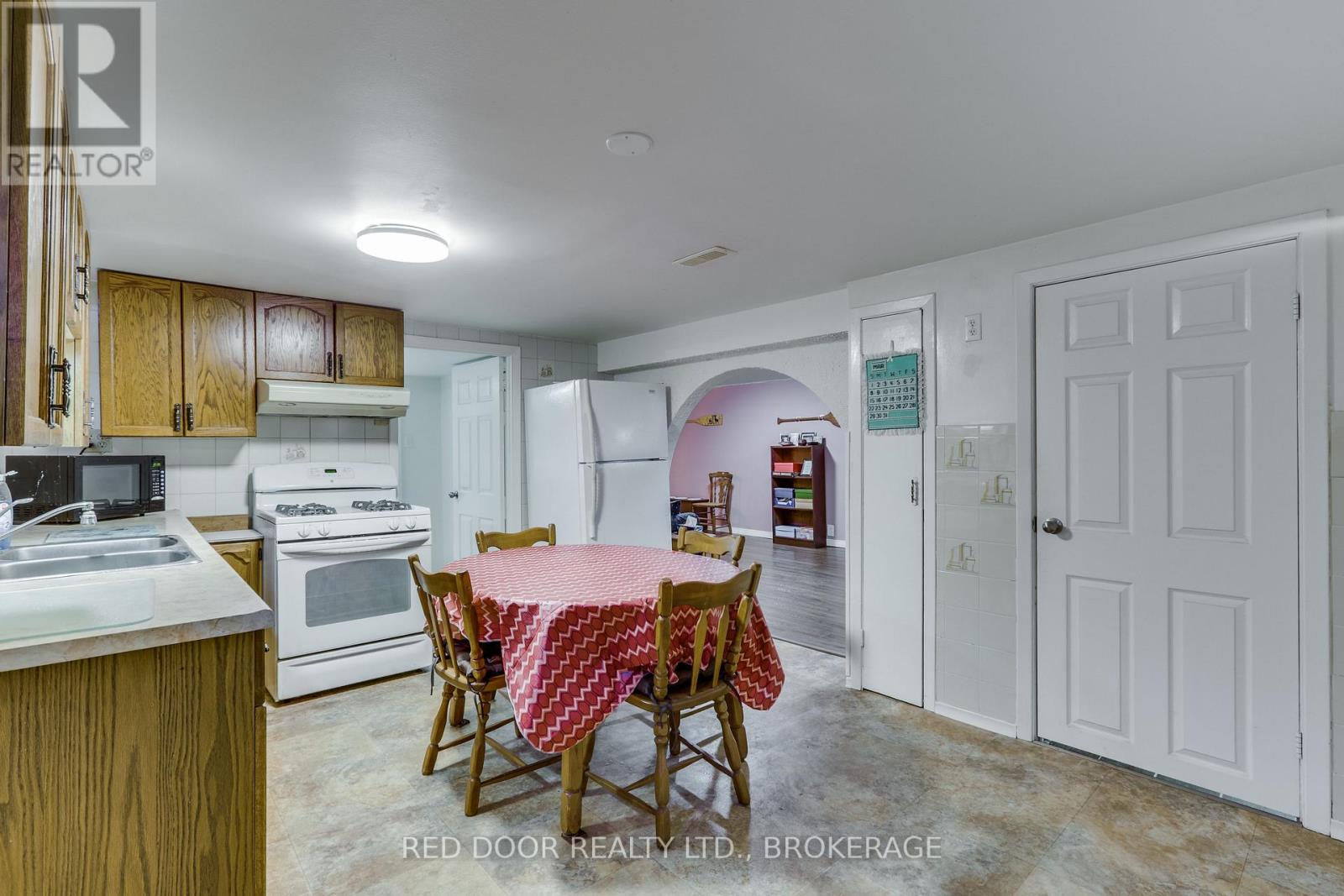 234 Manitoulin Drive, London East, Ontario  N5W 1M7 - Photo 21 - X12885710