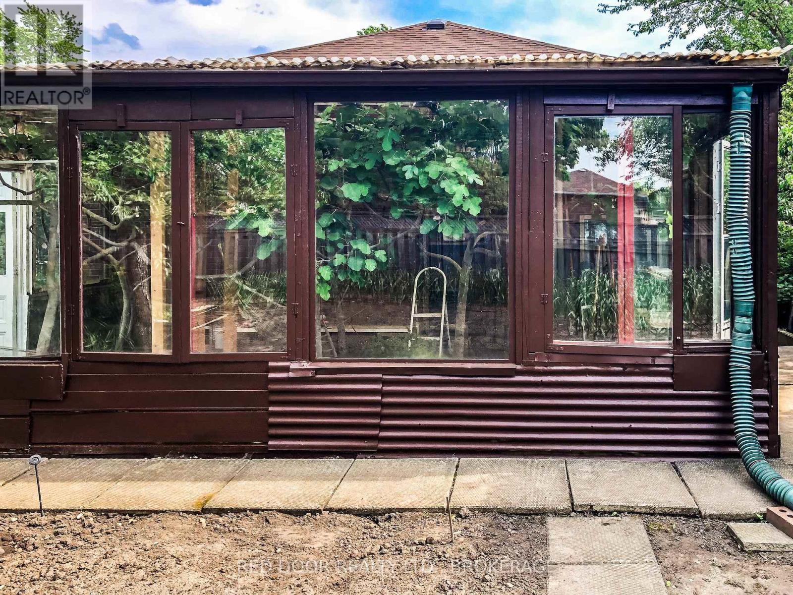 234 Manitoulin Drive, London East, Ontario  N5W 1M7 - Photo 35 - X12885710