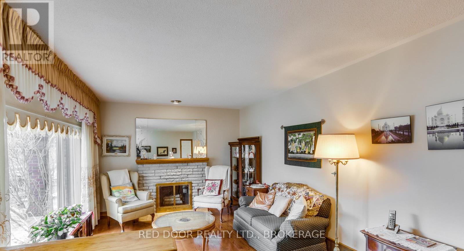 234 Manitoulin Drive, London East, Ontario  N5W 1M7 - Photo 6 - X12885710