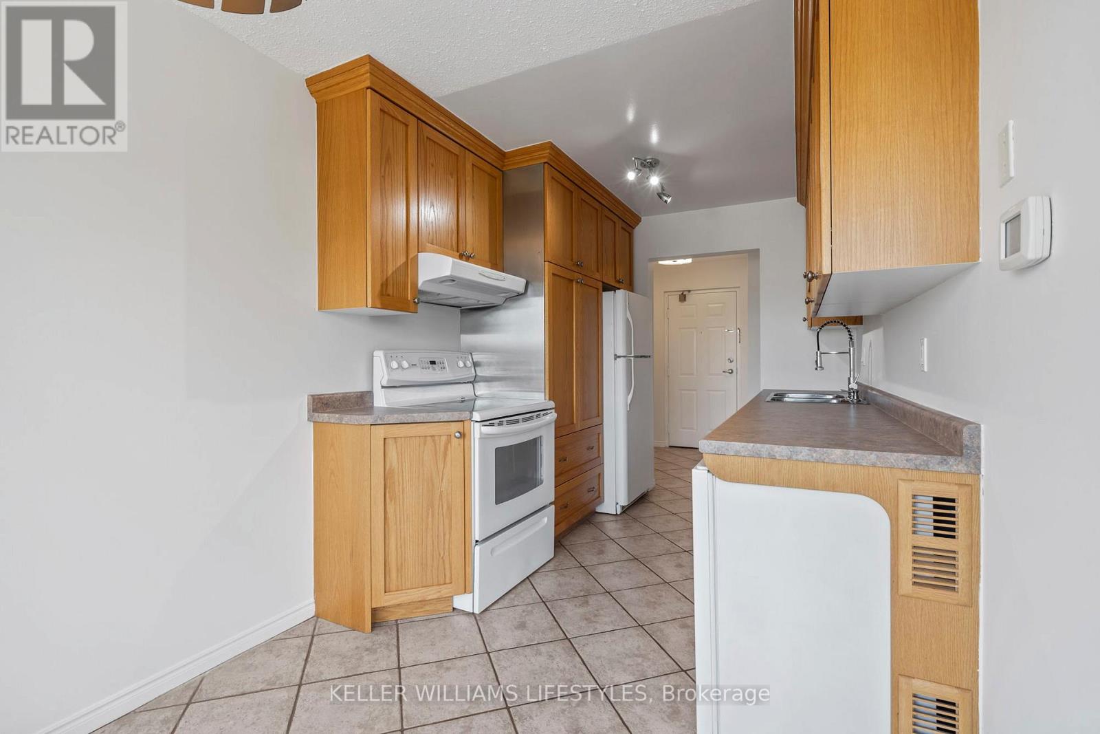 512 - 1600 Adelaide Street N, London North, Ontario  N5X 3H6 - Photo 17 - X12885714