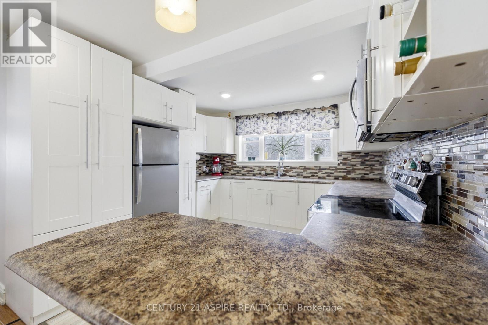 212 Schwanz Road, Petawawa, Ontario  K8H 1Y5 - Photo 17 - X12885660