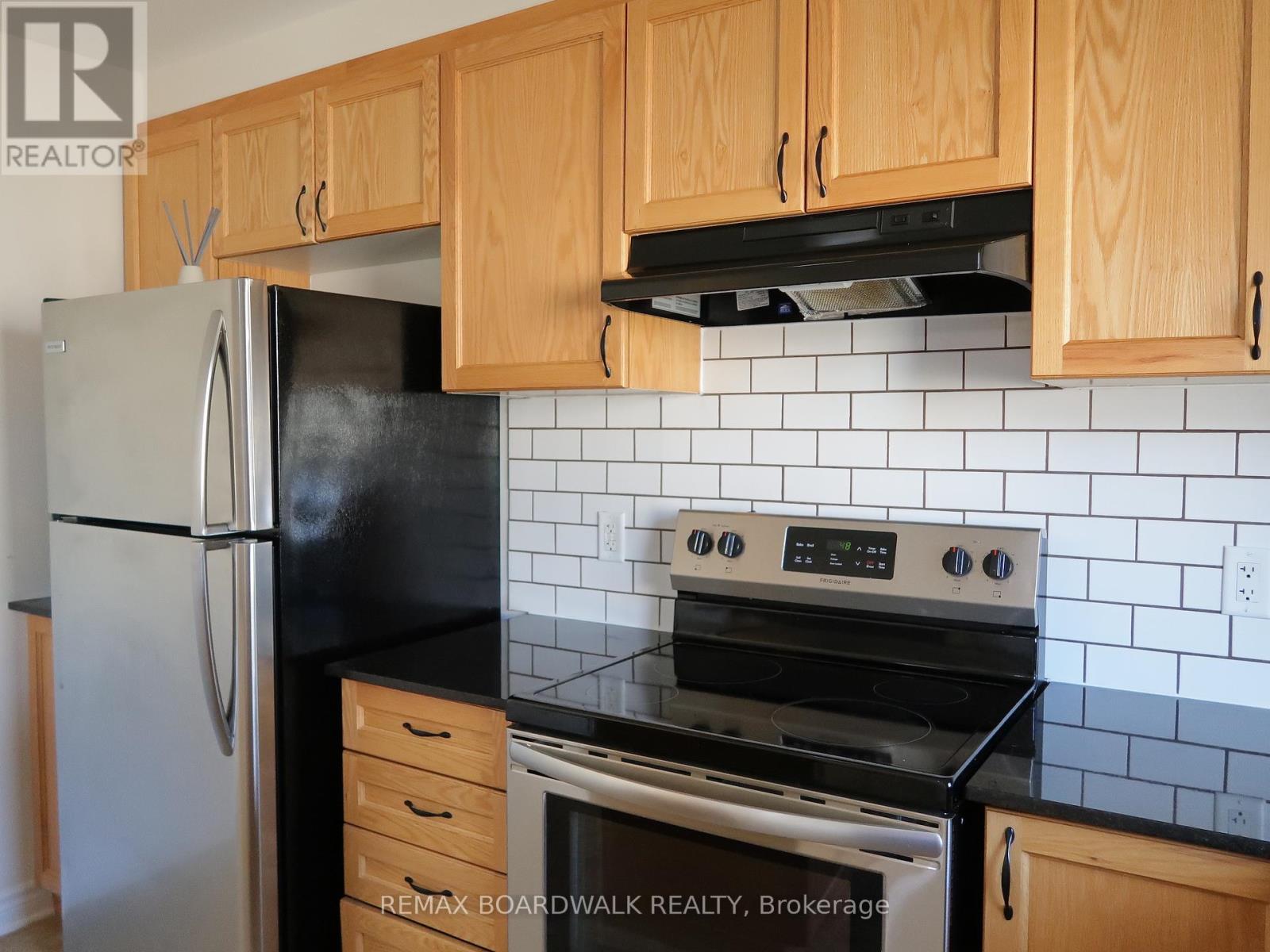 117 Gelderland Private, Ottawa, Ontario  K2V 0H8 - Photo 14 - X12885646