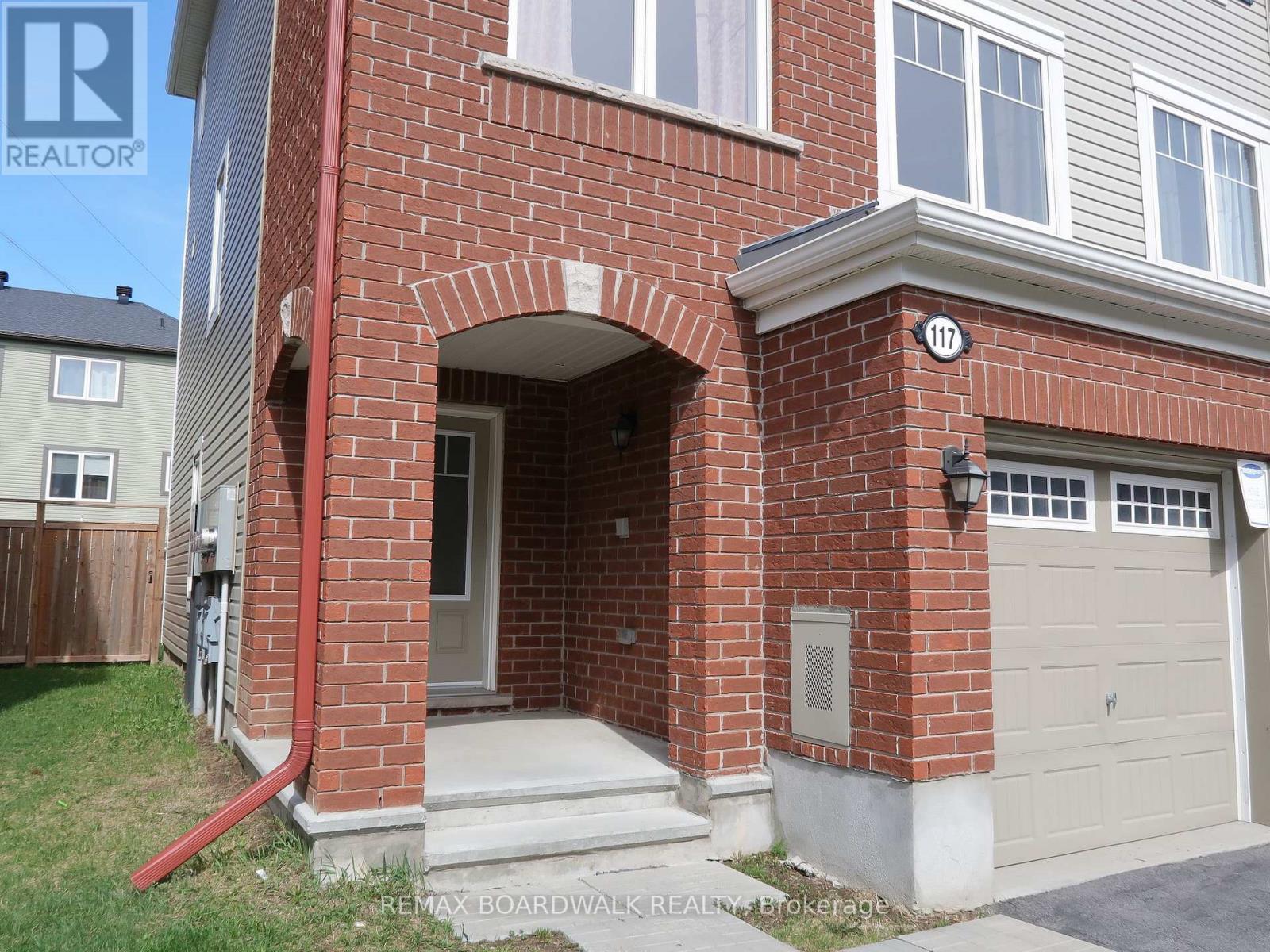 117 Gelderland Private, Ottawa, Ontario  K2V 0H8 - Photo 2 - X12885646