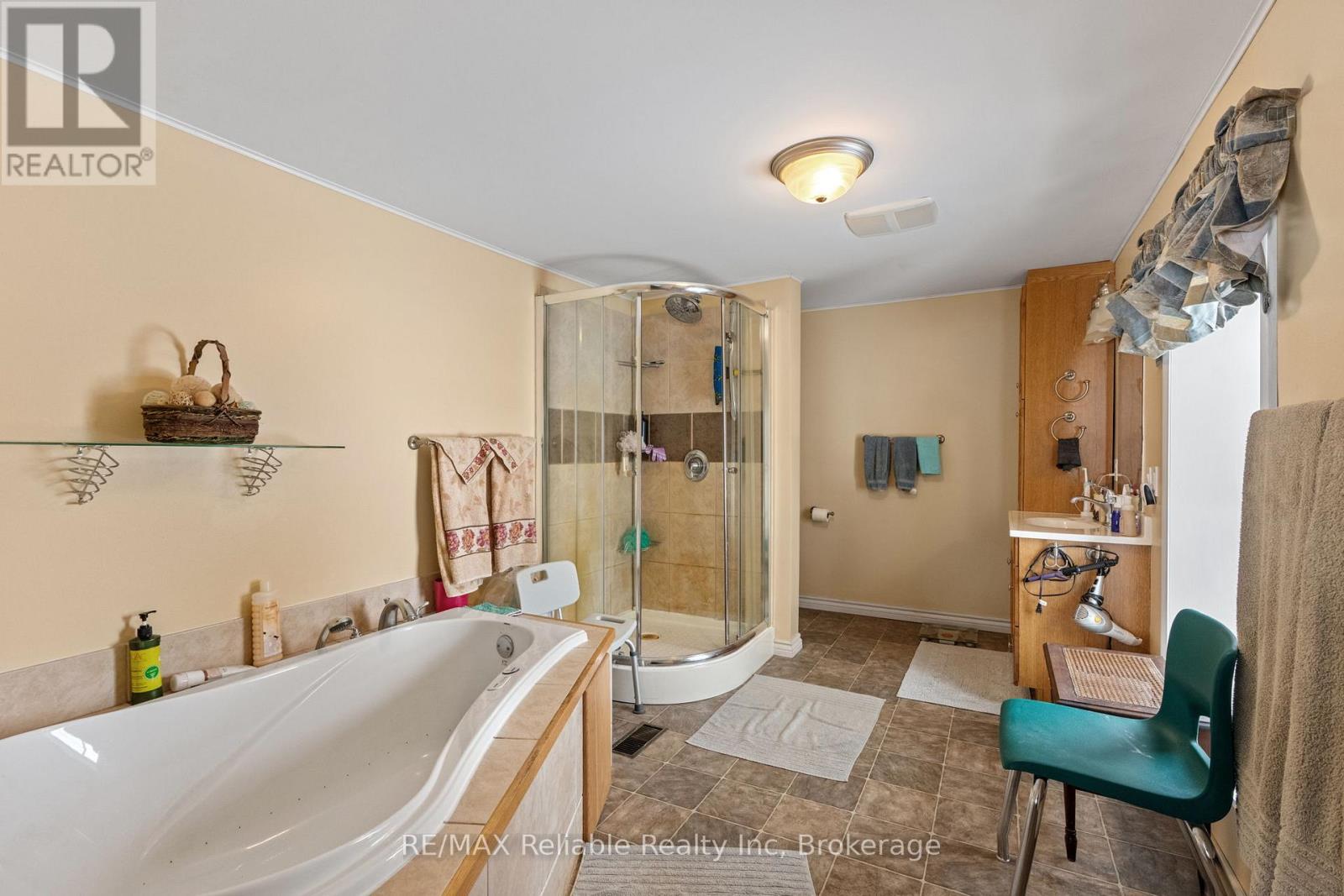 84523 Martin Line, Morris Turnberry, Ontario  N0G 1H0 - Photo 15 - X12877874