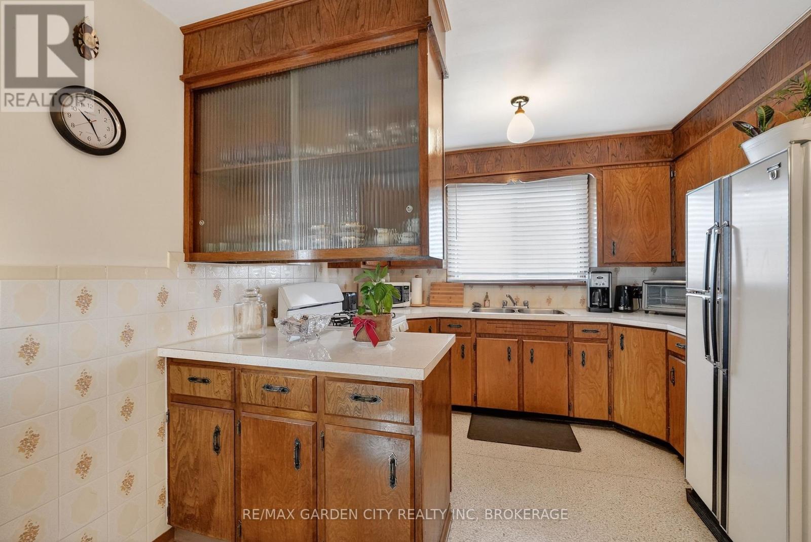 98 Golden Boulevard E, Welland, Ontario  L3B 1H7 - Photo 13 - X12885652