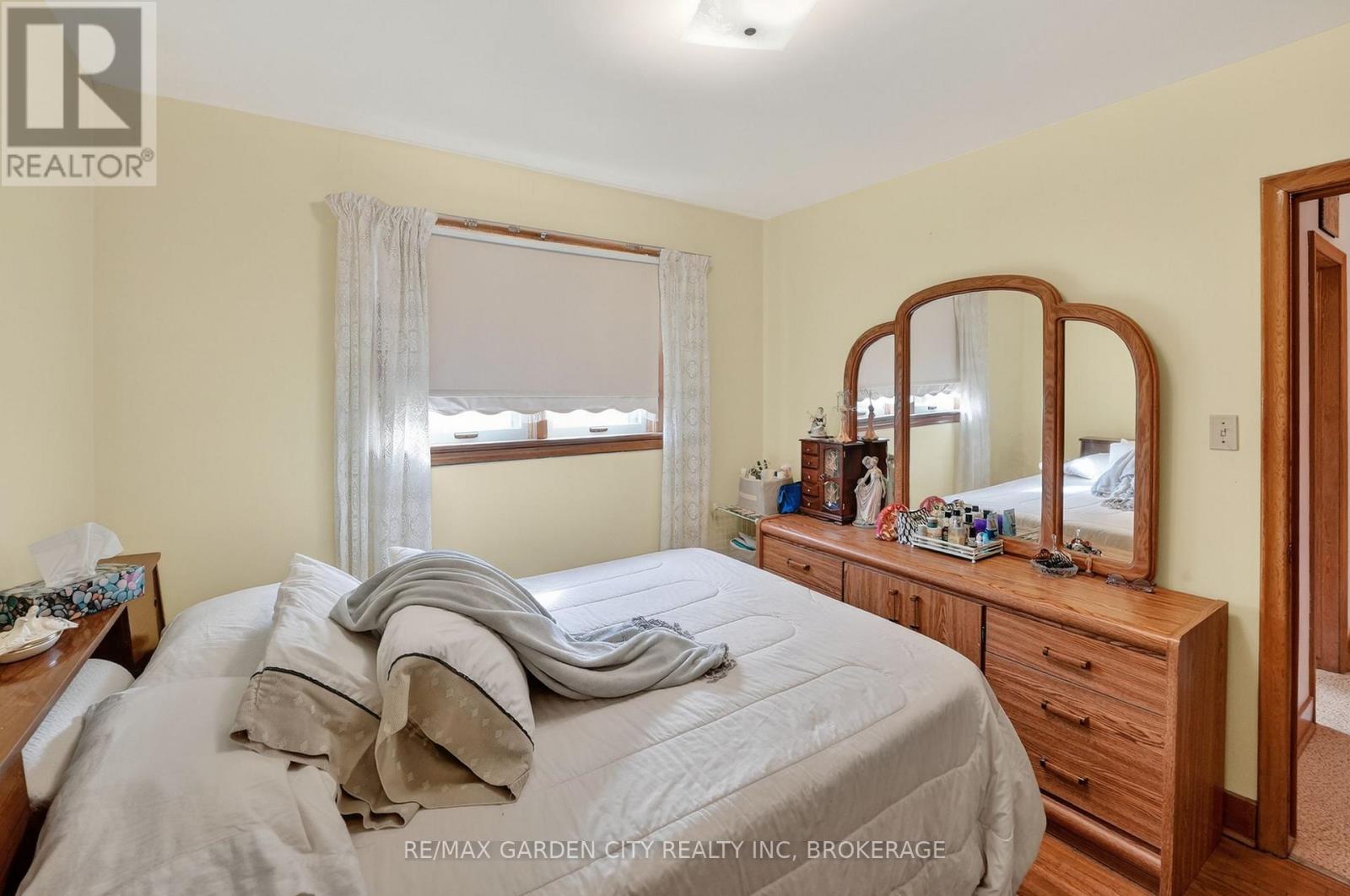 98 Golden Boulevard E, Welland, Ontario  L3B 1H7 - Photo 19 - X12885652