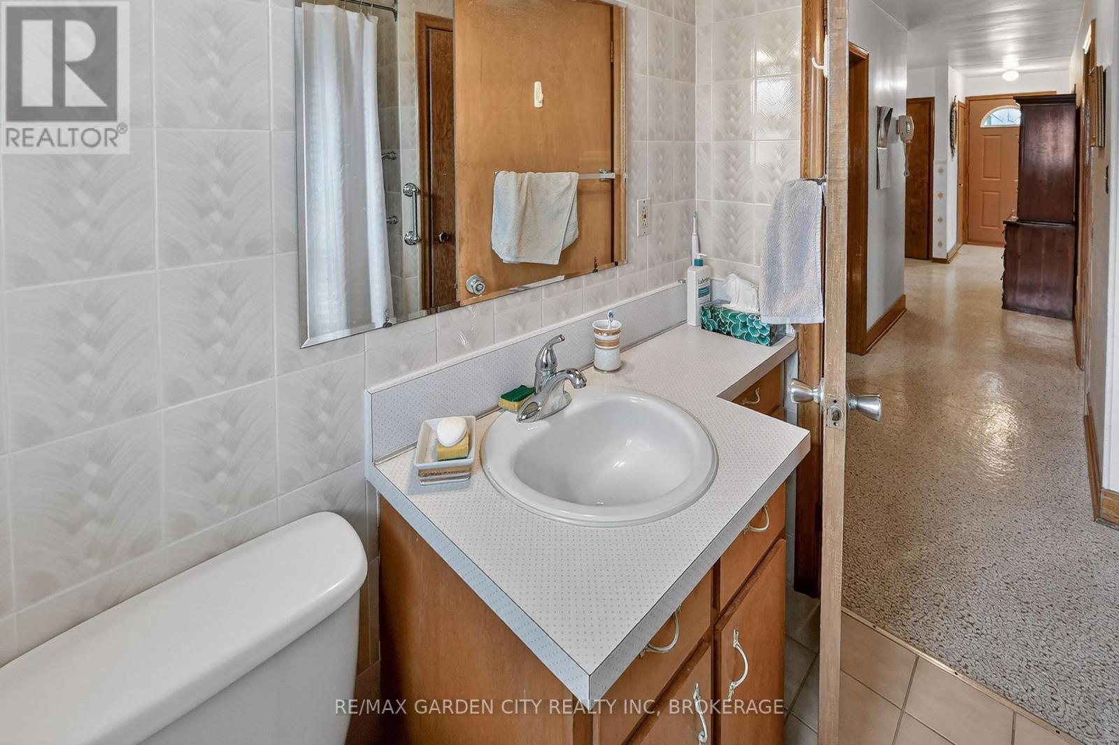 98 Golden Boulevard E, Welland, Ontario  L3B 1H7 - Photo 21 - X12885652