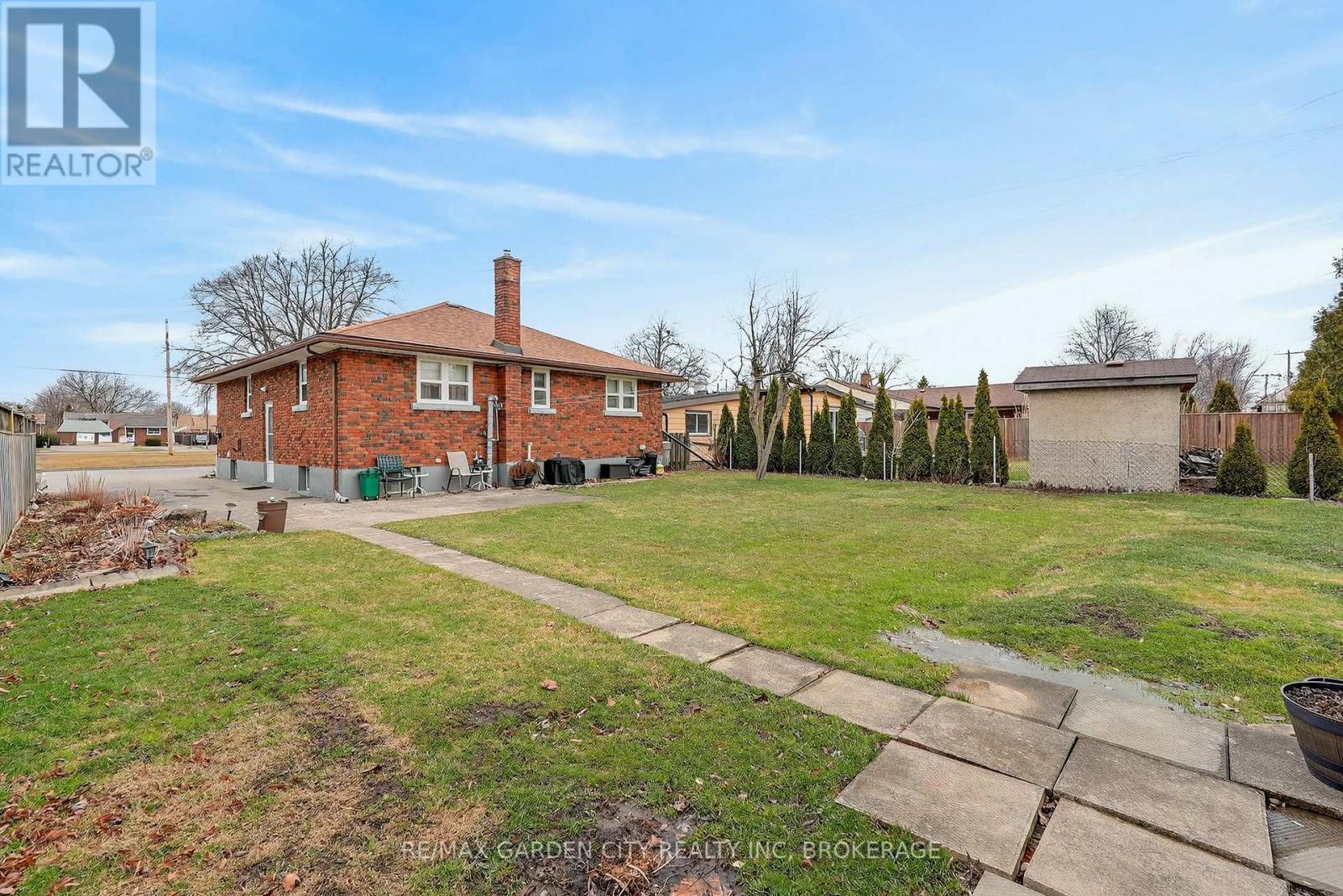 98 Golden Boulevard E, Welland, Ontario  L3B 1H7 - Photo 35 - X12885652